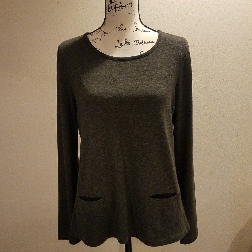 Cable & Gauge button down back detail shirt